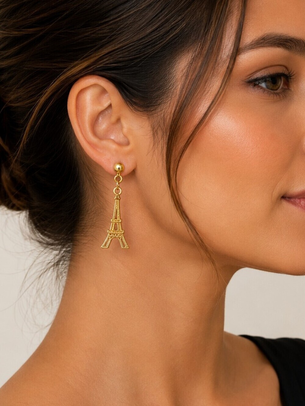 3/$30 Dainty Goldtone Eiffel Tower Paris Dangle Post Earrings